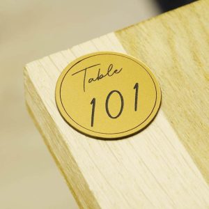 yuvarlak-masa-numrasi-altin