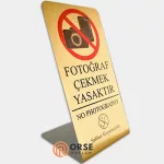 fotoğraf çekmek yasaktır vitrin yazısı gold renk